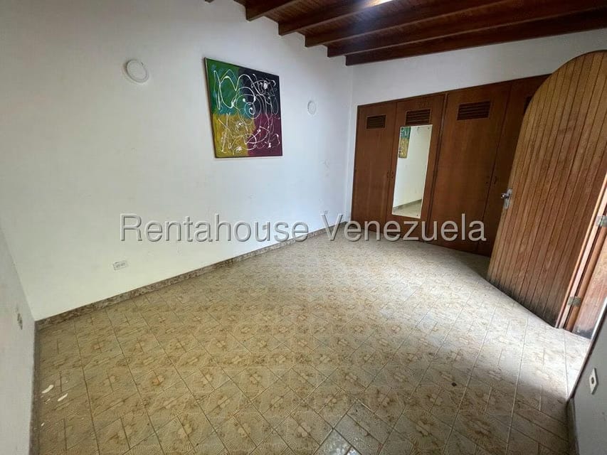 Casa (Multipes Niveles) en Alquiler en Santa Monica, Distrito Metropolitano - 19