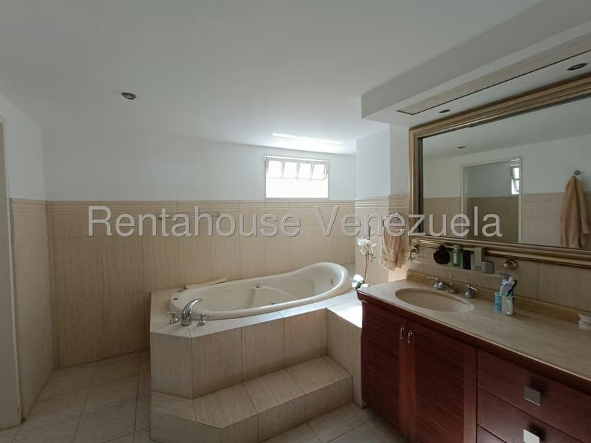 Casa (Multipes Niveles) en Venta en Sebucan, Distrito Metropolitano - 50