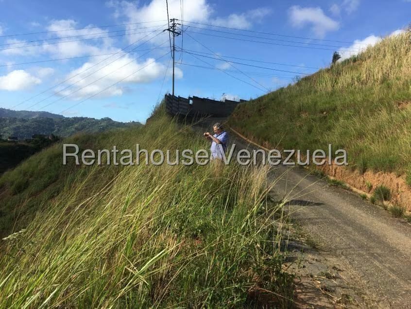 Terreno (Residencial) en Venta en Caicaguana, Distrito Metropolitano - 10