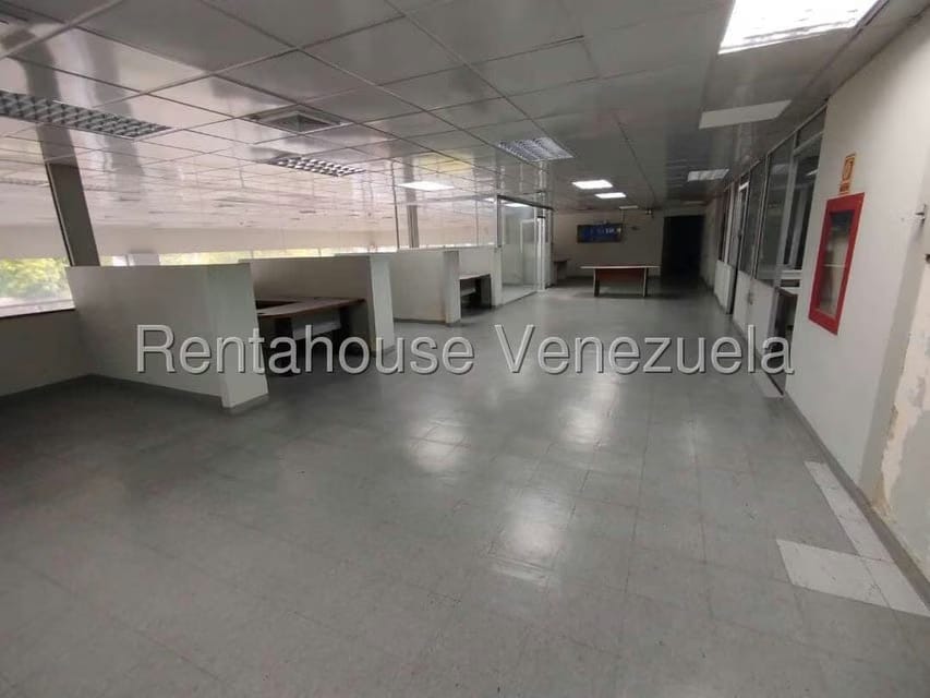 Comercial (Local Comercial) en Venta en Maturin, Monagas - 11