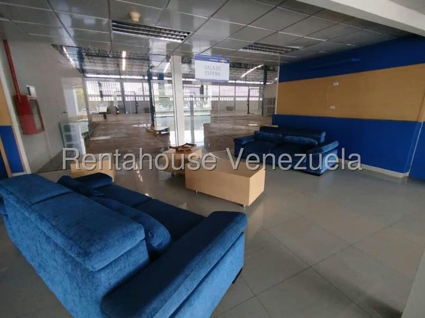 Comercial (Local Comercial) en Venta en Maturin, Monagas - 12