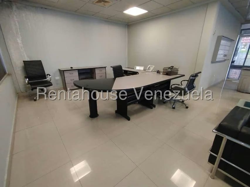 Comercial (Local Comercial) en Venta en Maturin, Monagas - 13