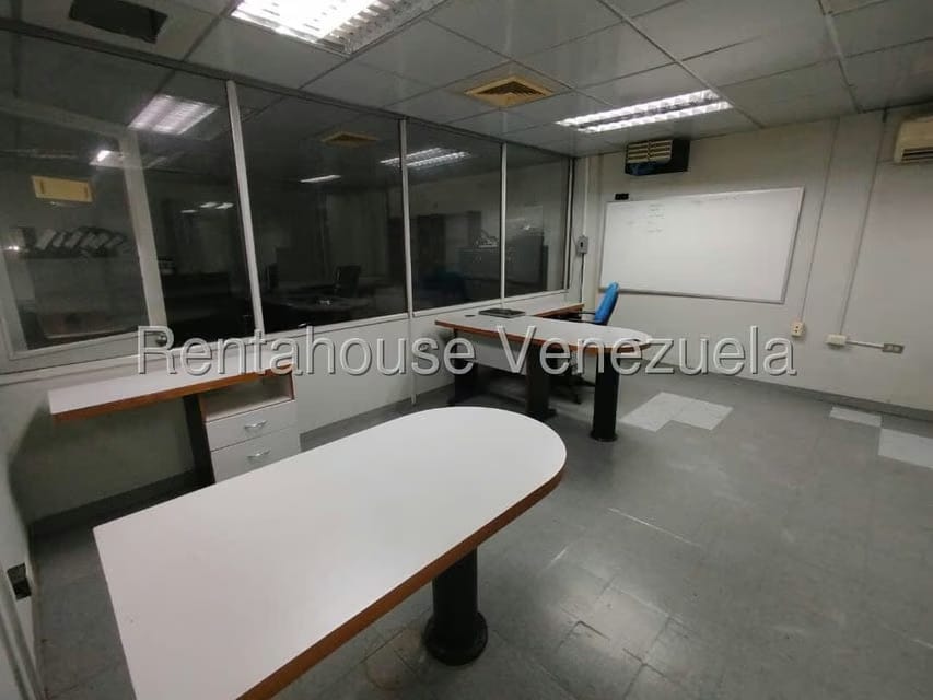 Comercial (Local Comercial) en Venta en Maturin, Monagas - 14