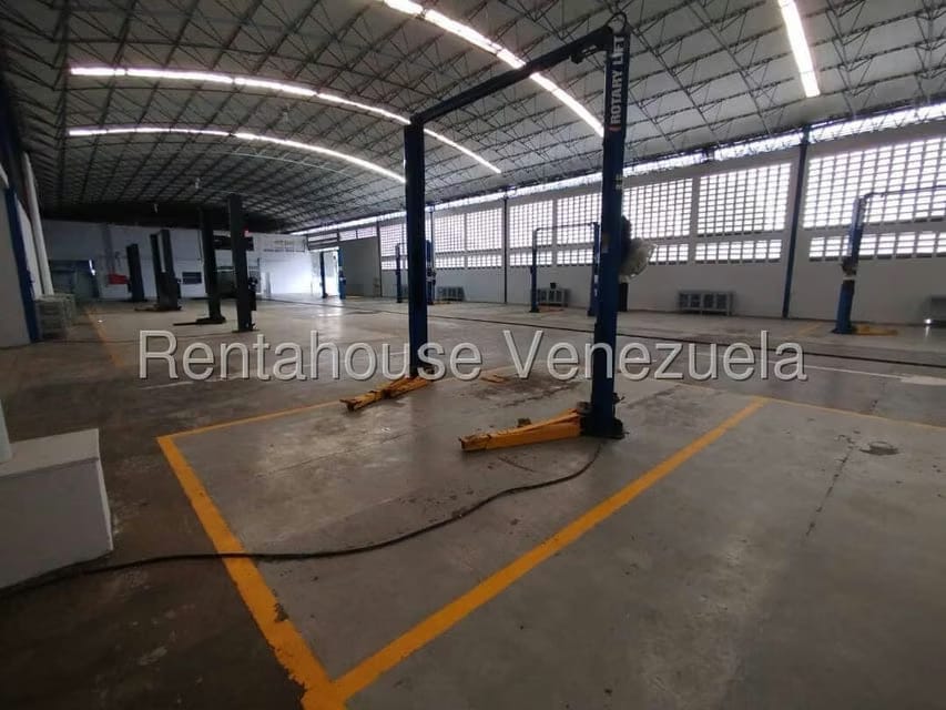 Comercial (Local Comercial) en Venta en Maturin, Monagas - 19