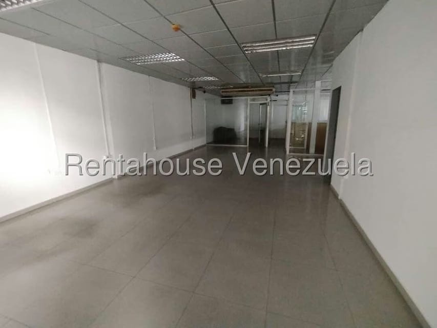 Comercial (Local Comercial) en Venta en Maturin, Monagas - 24