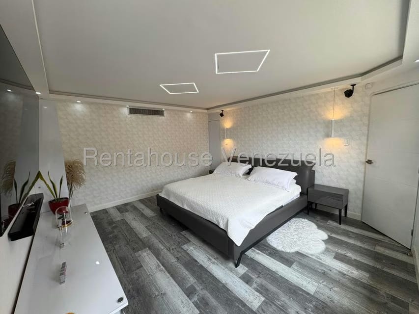 Apartamento (Penthouse) en Venta en Loma Linda, Distrito Metropolitano - 15