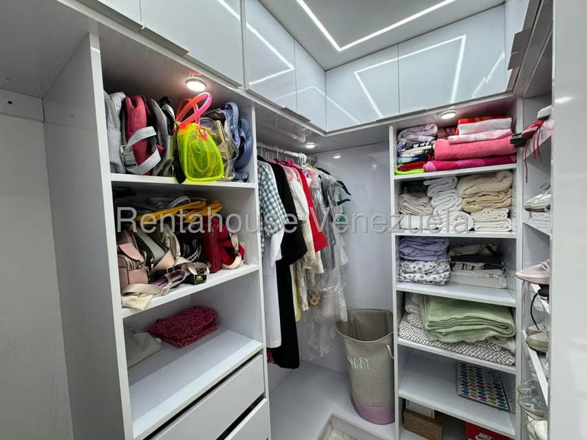 Apartamento (Penthouse) en Venta en Loma Linda, Distrito Metropolitano - 55
