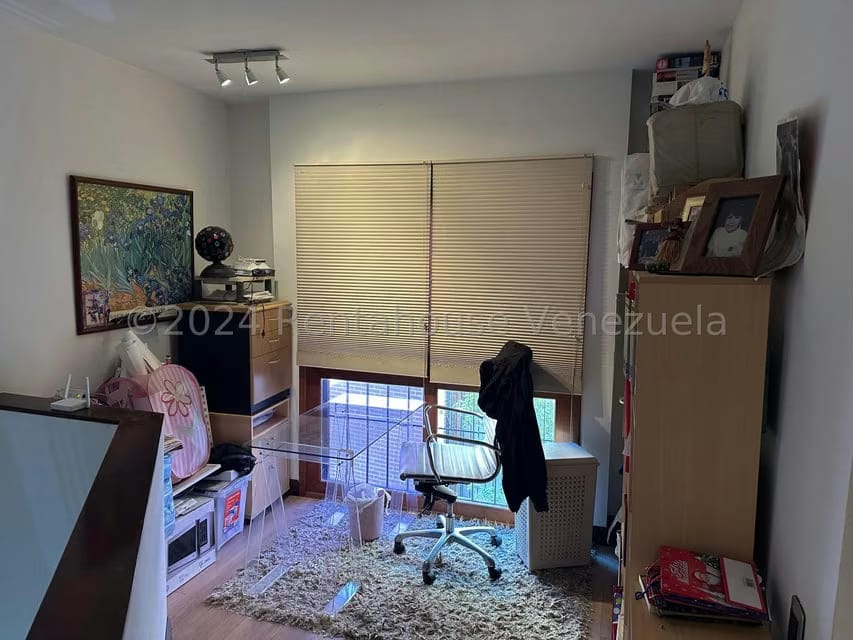 Townhouse (Multiples Niveles) en Venta en Monterrey, Distrito Metropolitano - 11