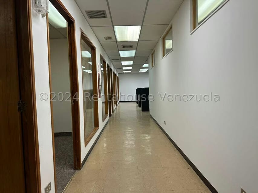 Comercial (Oficina) en Alquiler en La California Norte, Distrito Metropolitano - 5