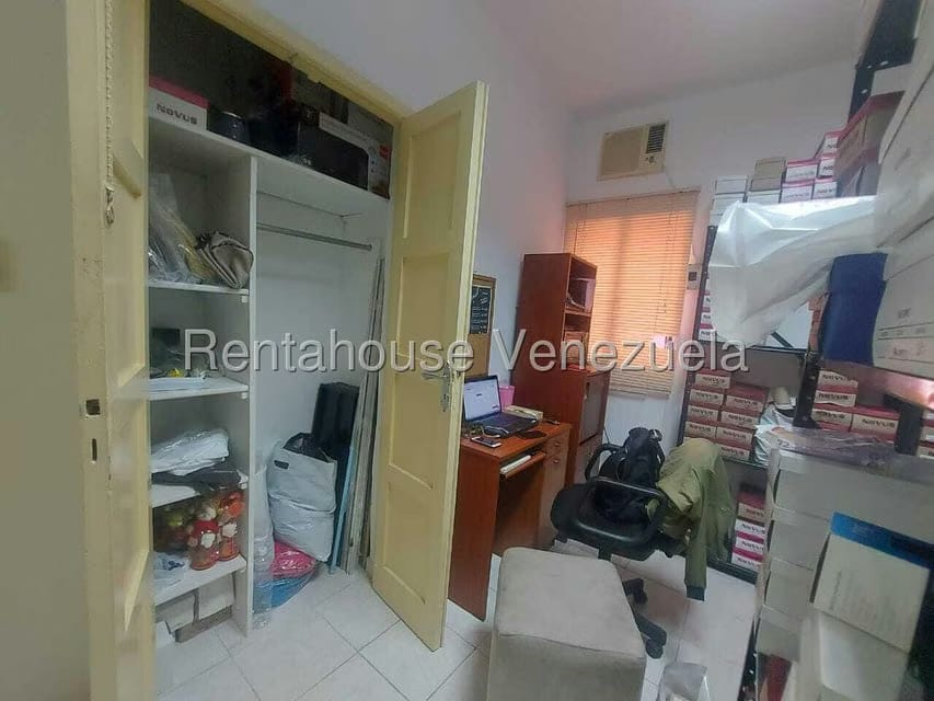 Comercial (Local Comercial) en Alquiler en Los Palos Grandes, Distrito Metropolitano - 3