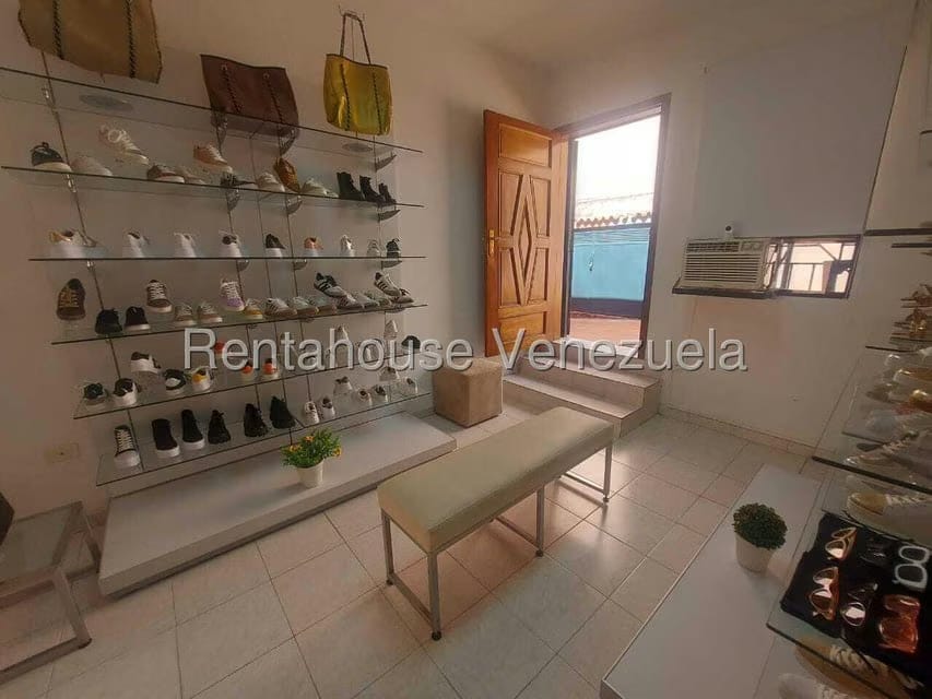 Comercial (Local Comercial) en Alquiler en Los Palos Grandes, Distrito Metropolitano - 5