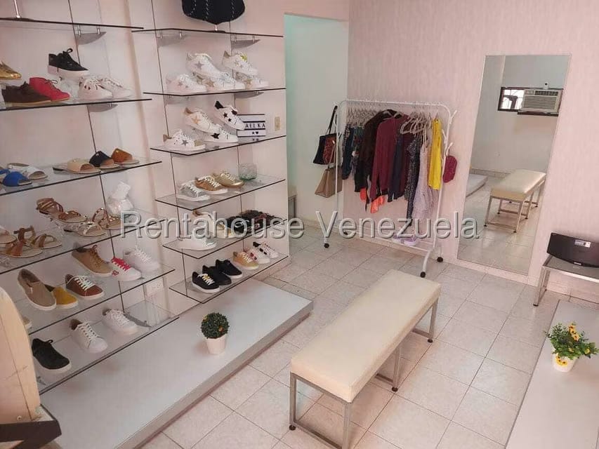 Comercial (Local Comercial) en Alquiler en Los Palos Grandes, Distrito Metropolitano - 8