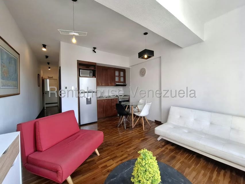 Apartamento (1 Nivel) en Alquiler en Colinas de Bello Monte, Distrito Metropolitano - 5