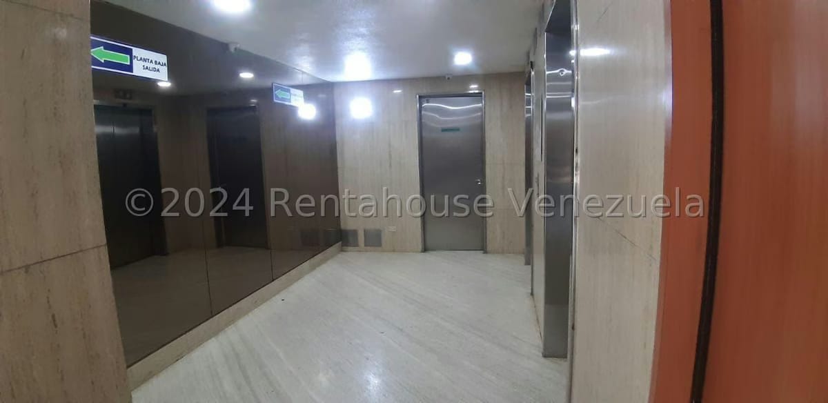 Comercial (Galpon - Deposito) en Venta en Sabana Grande, Distrito Metropolitano - 2