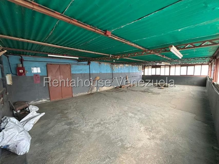 Comercial (Local Comercial) en Alquiler en Zona Oeste, Lara - 11
