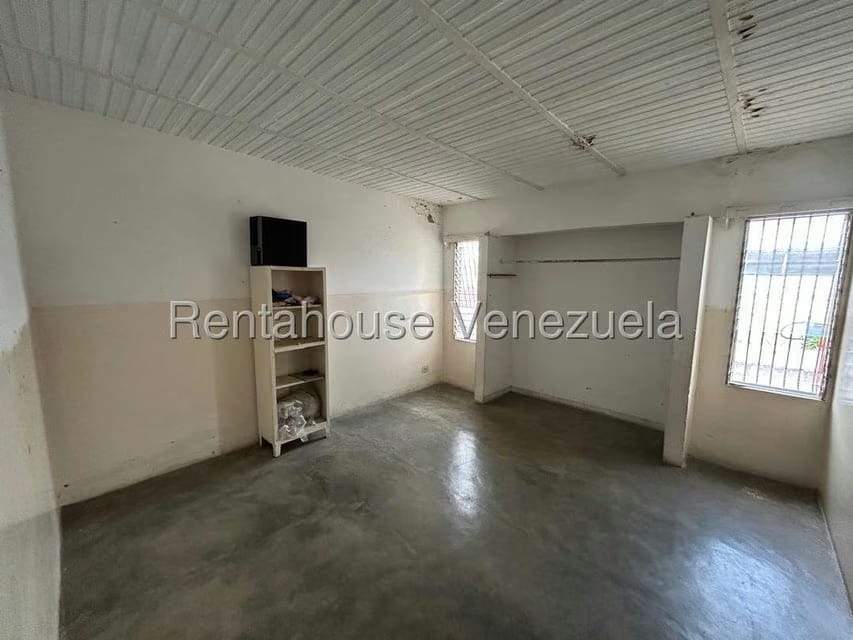 Comercial (Local Comercial) en Alquiler en Zona Oeste, Lara - 13
