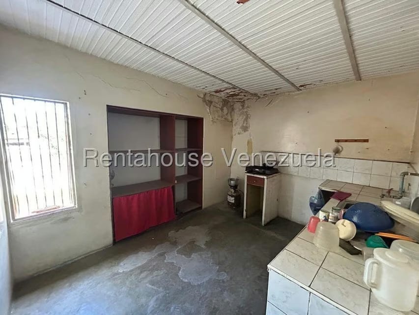 Comercial (Local Comercial) en Alquiler en Zona Oeste, Lara - 17