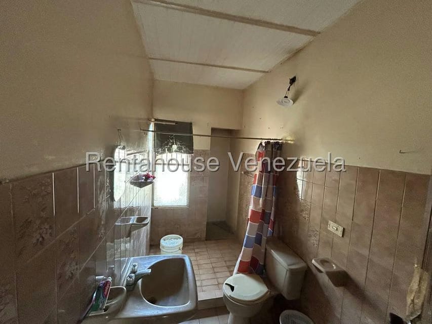 Comercial (Local Comercial) en Alquiler en Zona Oeste, Lara - 18