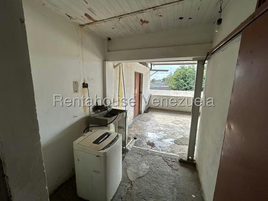 Comercial (Local Comercial) en Alquiler en Zona Oeste, Lara - 19