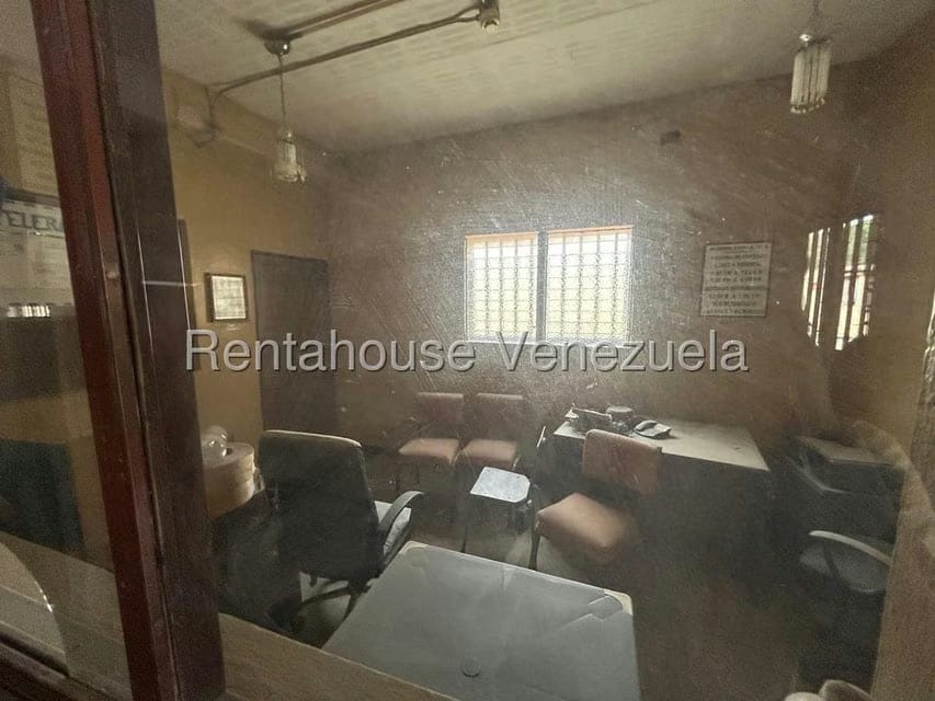 Comercial (Local Comercial) en Alquiler en Zona Oeste, Lara - 3