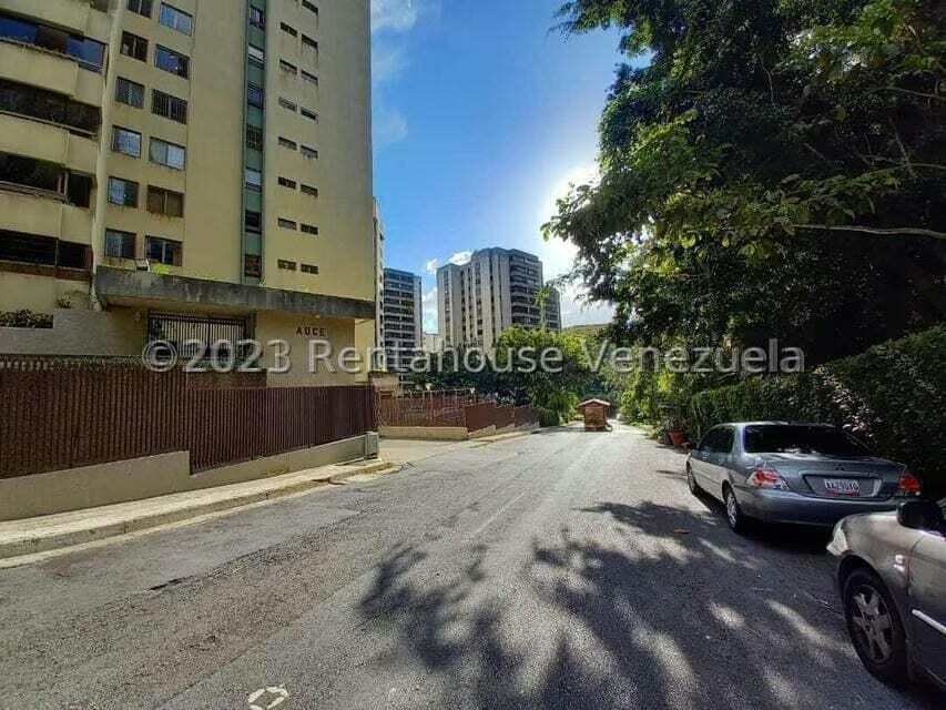 Apartamento (1 Nivel) en Venta en El Cigarral, Distrito Metropolitano - 3