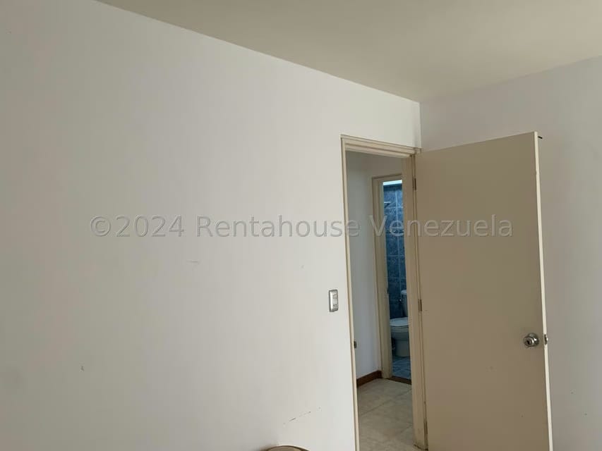 Apartamento (1 Nivel) en Venta en El Cigarral, Distrito Metropolitano - 24