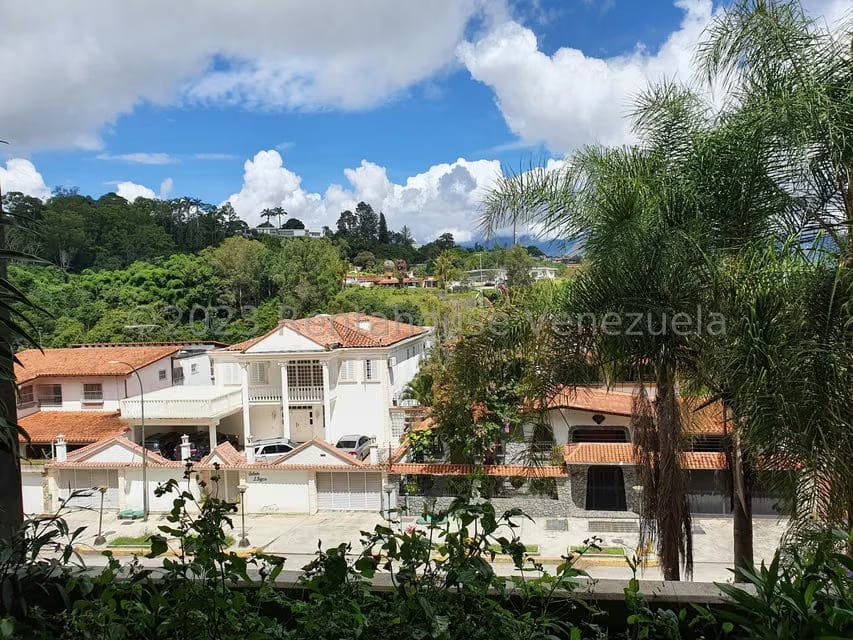 Comercial (Local Comercial) en Venta en Lomas de La Lagunita, Distrito Metropolitano - 10