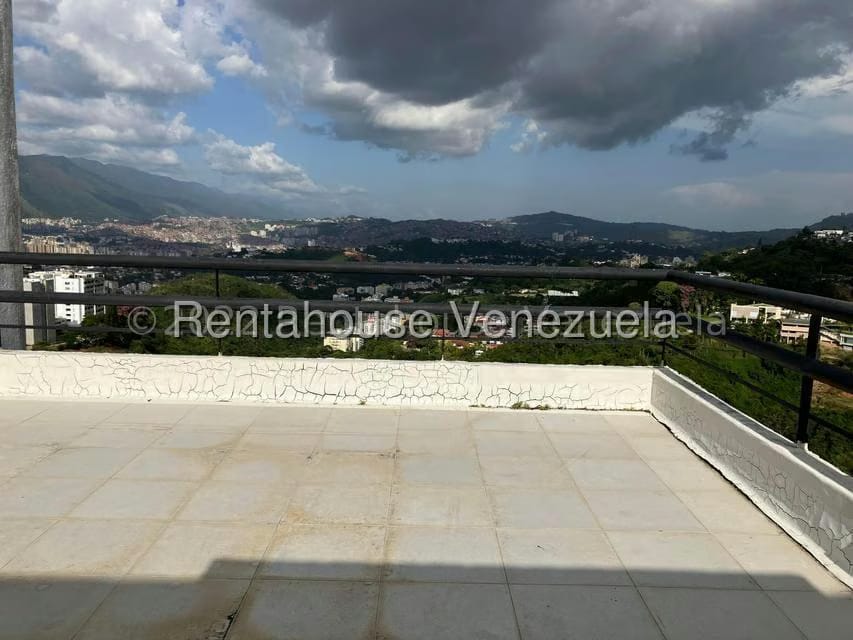 Apartamento (Duplex) en Alquiler en Colinas del Tamanaco, Distrito Metropolitano - 25
