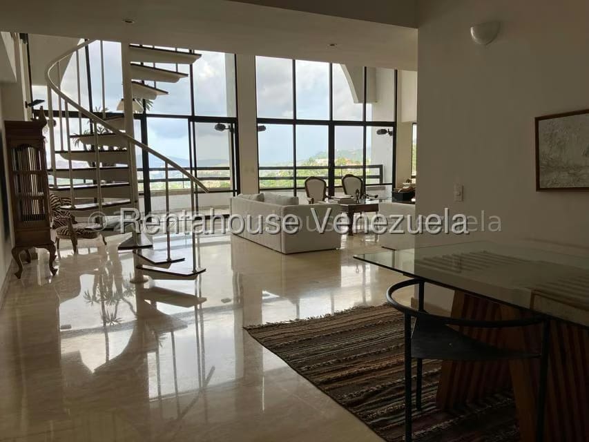 Apartamento (Duplex) en Alquiler en Colinas del Tamanaco, Distrito Metropolitano - 6