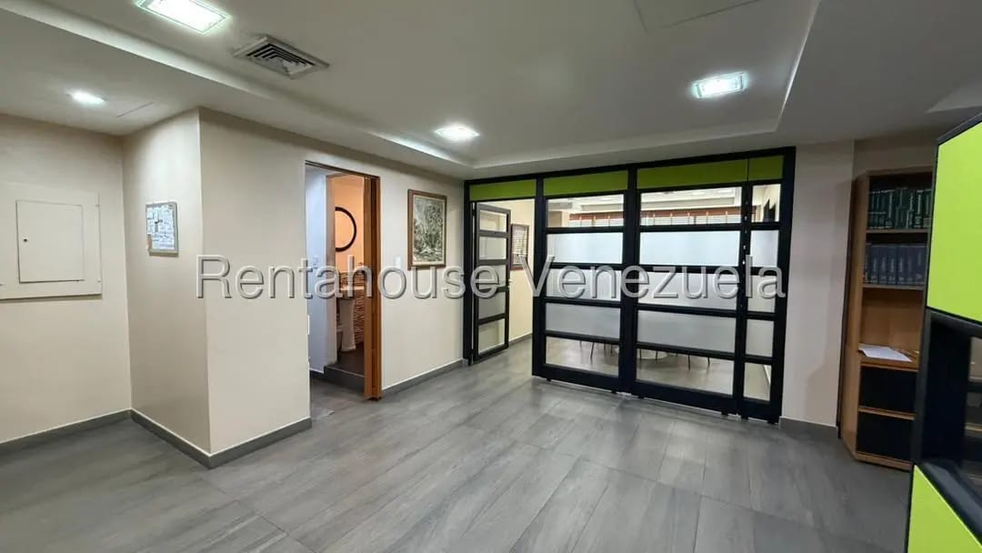 Comercial (Oficina) en Venta en La Viña, Carabobo - 2