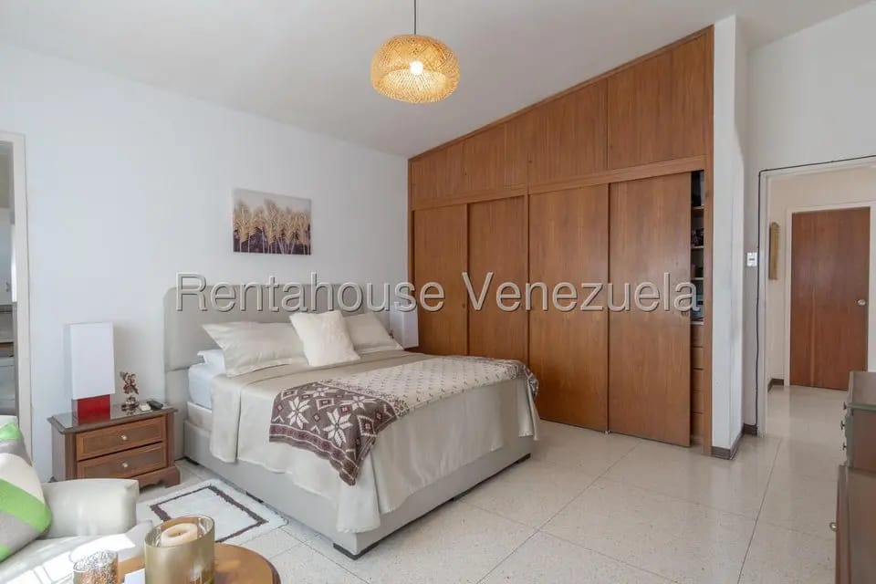 Casa (Multipes Niveles) en Venta en El Marques, Distrito Metropolitano - 41