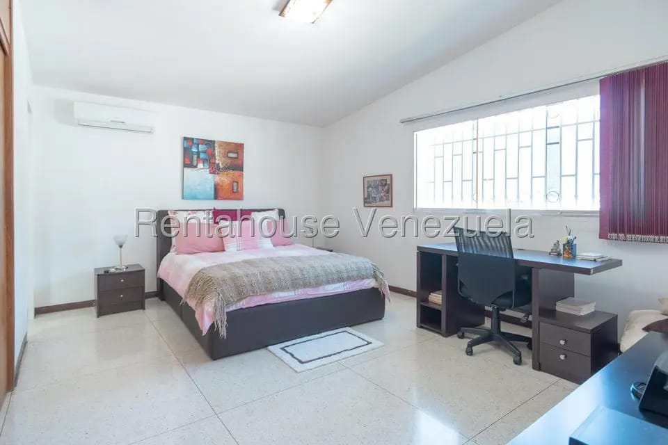 Casa (Multipes Niveles) en Venta en El Marques, Distrito Metropolitano - 42