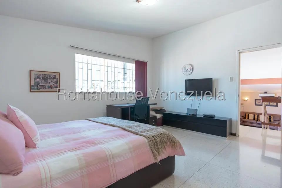 Casa (Multipes Niveles) en Venta en El Marques, Distrito Metropolitano - 43