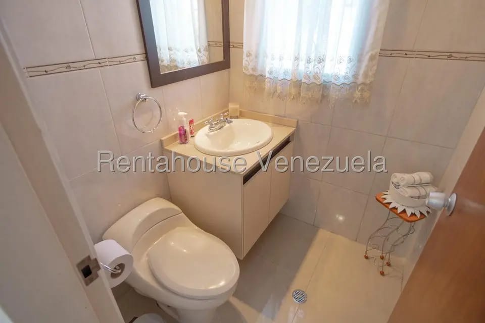 Casa (Multipes Niveles) en Venta en El Marques, Distrito Metropolitano - 44