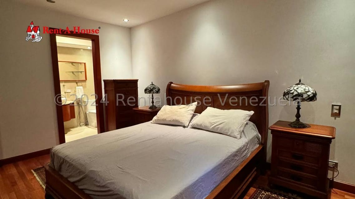 Apartamento (1 Nivel) en Venta en Campo Alegre, Distrito Metropolitano - 12
