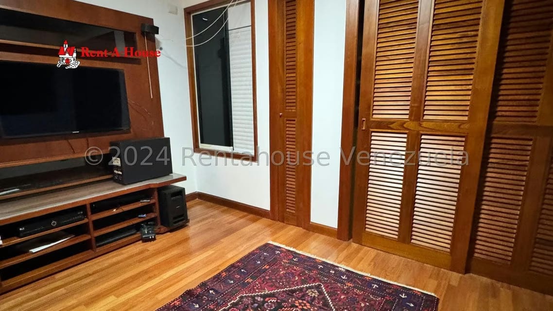 Apartamento (1 Nivel) en Venta en Campo Alegre, Distrito Metropolitano - 10