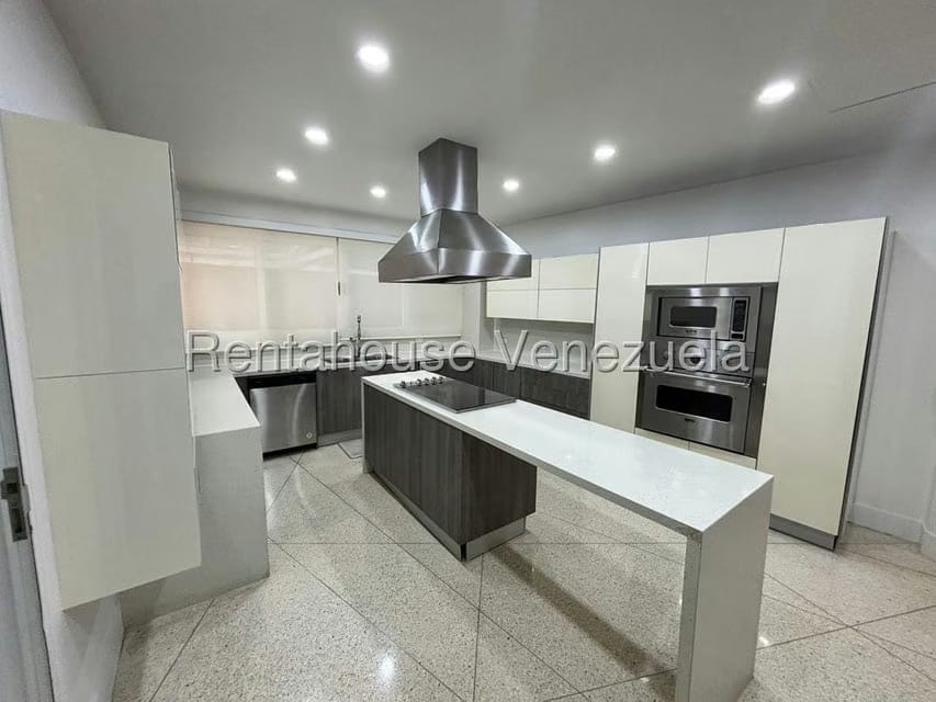 Apartamento (1 Nivel) en Venta en Campo Alegre, Distrito Metropolitano - 3