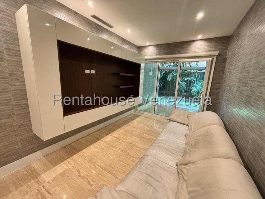 Apartamento (1 Nivel) en Venta en Campo Alegre, Distrito Metropolitano - 22