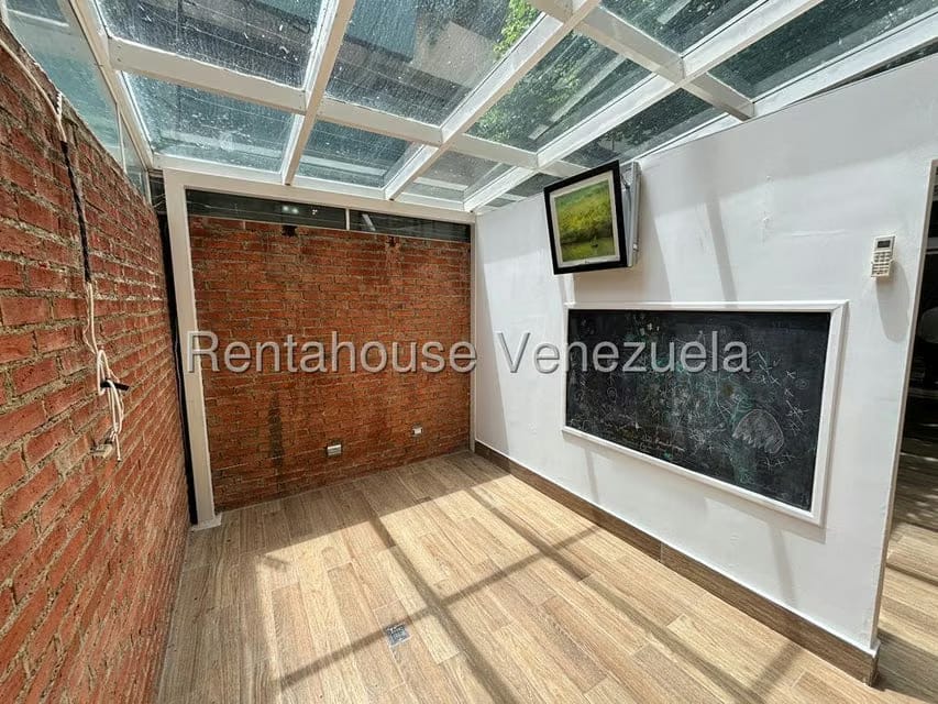 Apartamento (1 Nivel) en Venta en Campo Alegre, Distrito Metropolitano - 27