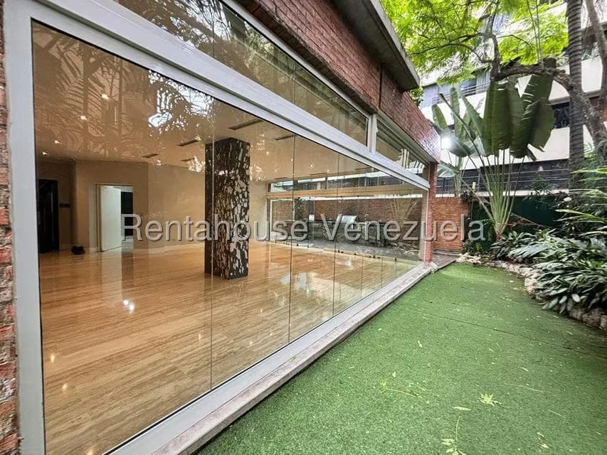 Apartamento (1 Nivel) en Venta en Campo Alegre, Distrito Metropolitano - 28