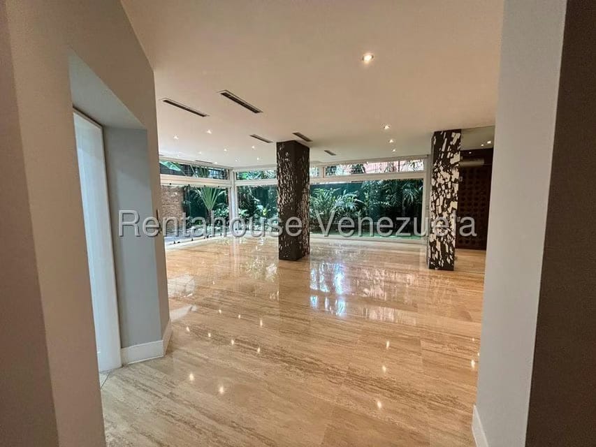 Apartamento (1 Nivel) en Venta en Campo Alegre, Distrito Metropolitano - 4