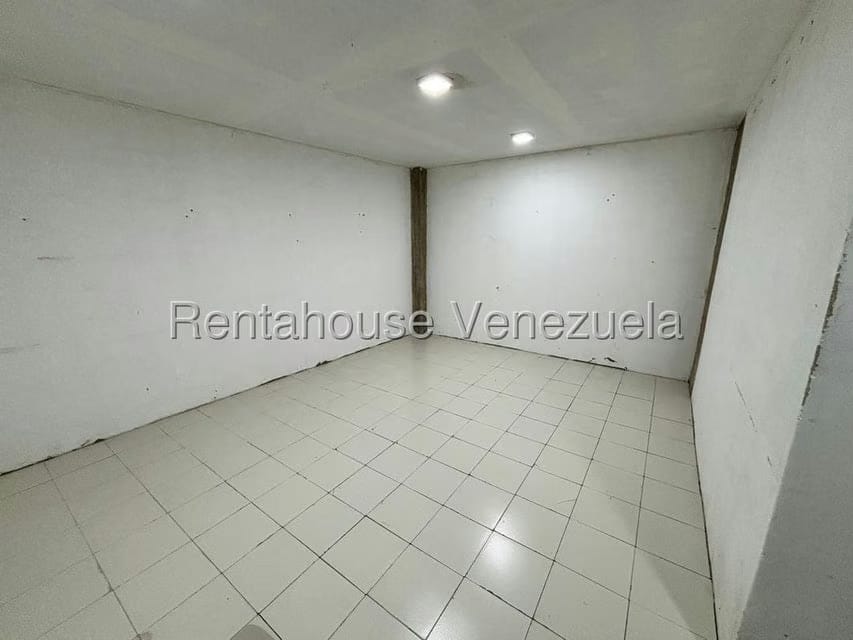 Apartamento (1 Nivel) en Venta en Campo Alegre, Distrito Metropolitano - 31