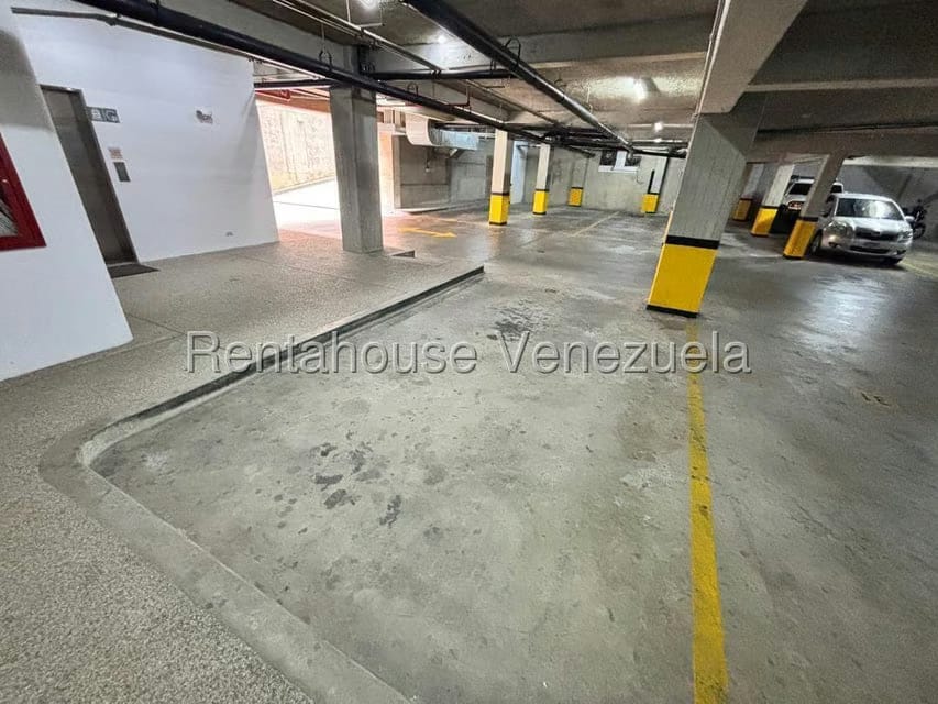 Apartamento (1 Nivel) en Venta en Campo Alegre, Distrito Metropolitano - 33