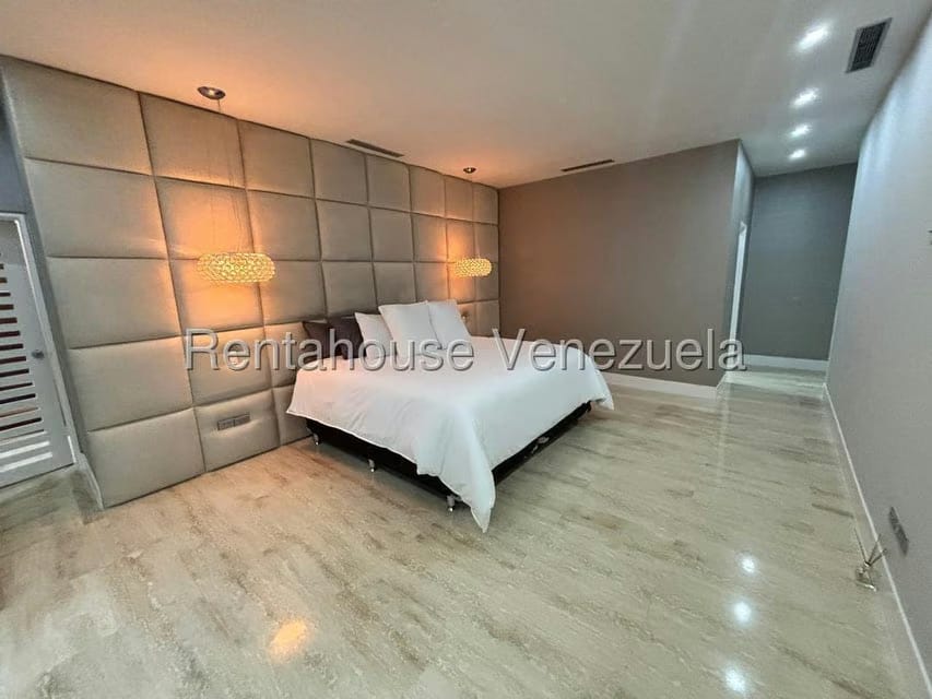 Apartamento (1 Nivel) en Venta en Campo Alegre, Distrito Metropolitano - 10