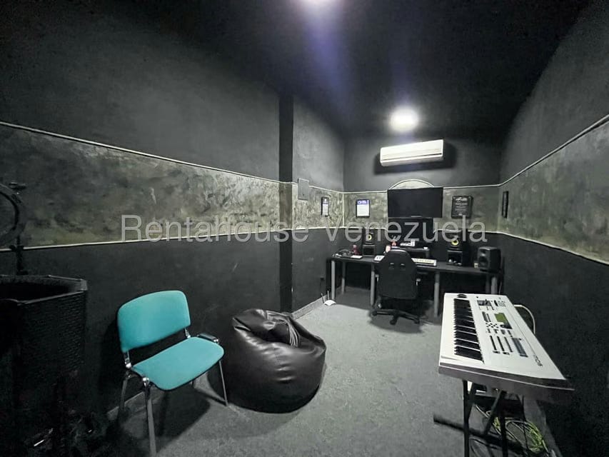 Casa (Duplex) en Venta en Alta Florida, Distrito Metropolitano - 21
