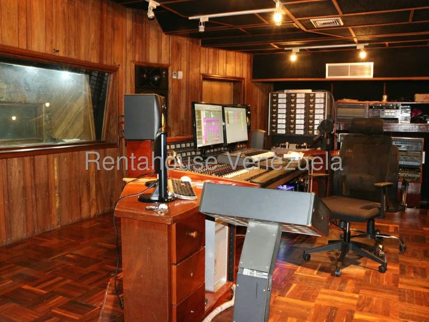 Casa (Duplex) en Venta en Alta Florida, Distrito Metropolitano - 28