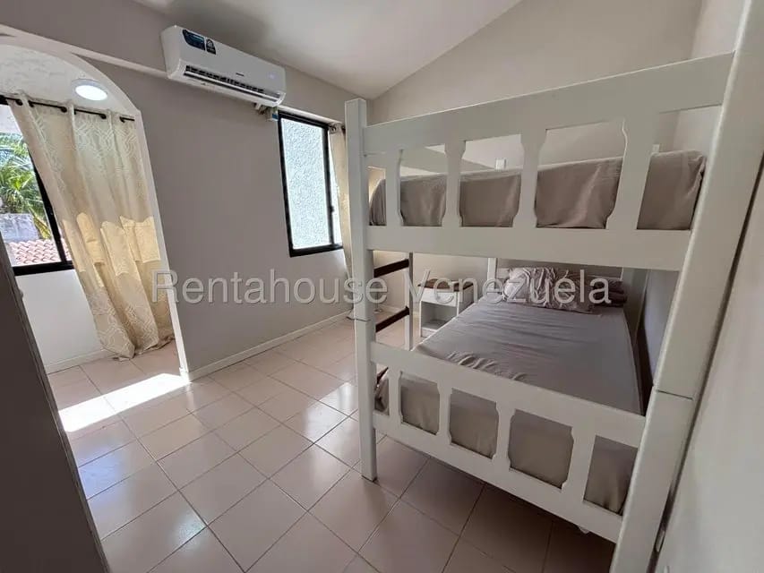 Townhouse (Duplex) en Venta en La Mira, Nueva Esparta - 18