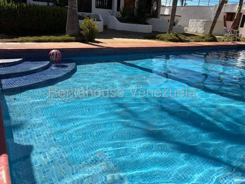 Townhouse (Duplex) en Venta en La Mira, Nueva Esparta - 26