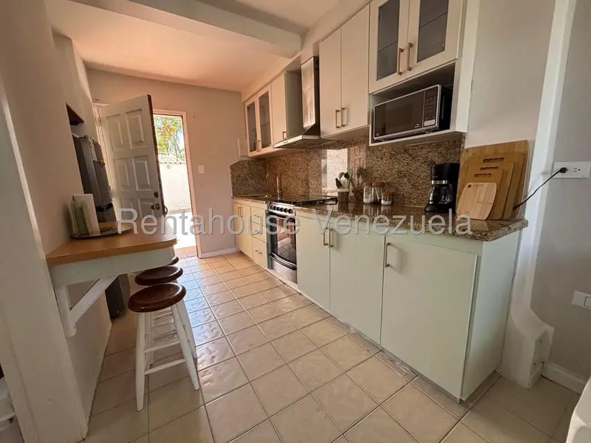 Townhouse (Duplex) en Venta en La Mira, Nueva Esparta - 4