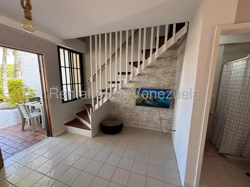 Townhouse (Duplex) en Venta en La Mira, Nueva Esparta - 6